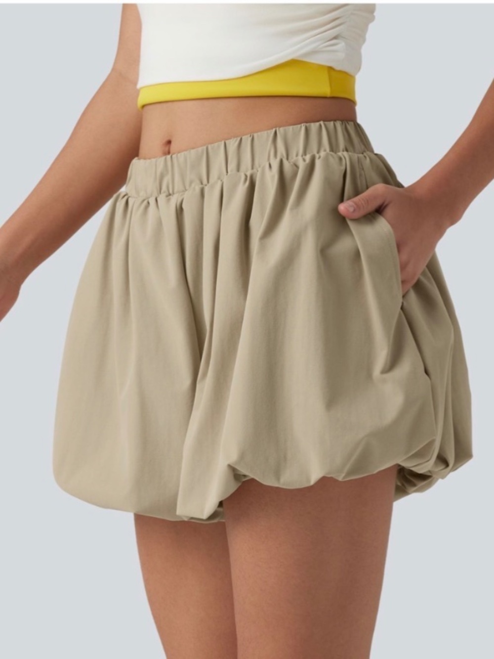 NWT Halara Mid Rise Stretchy Poplin Casual Bubble Shorts with Pockets Size large - Picture 2 of 5